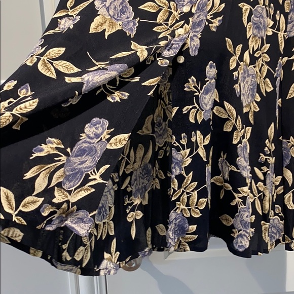 Long ladies skirt - Picture 3 of 4